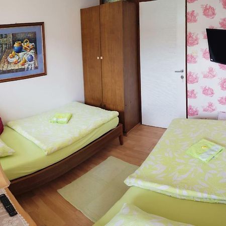 Hostel Pansion Lion Sarajevo Buitenkant foto