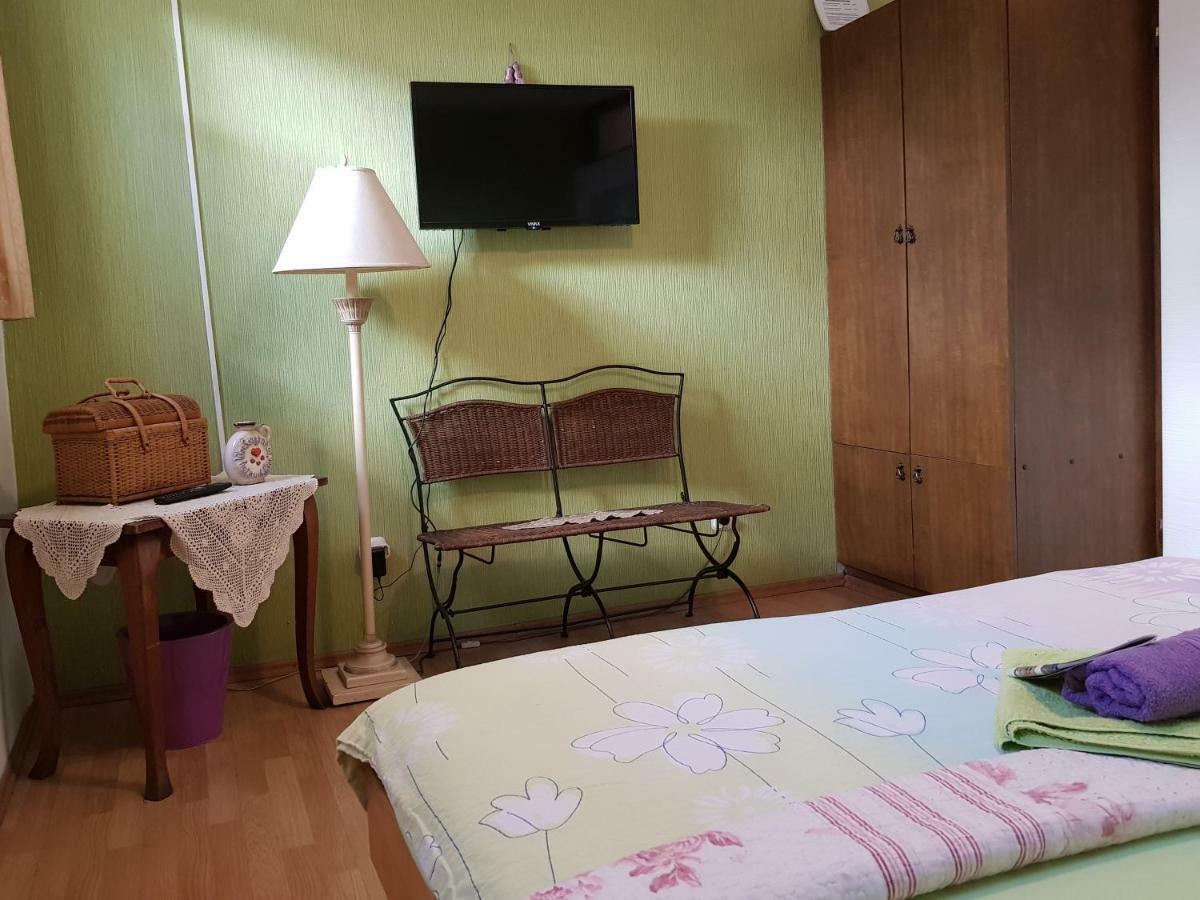 Hostel Pansion Lion Sarajevo Buitenkant foto