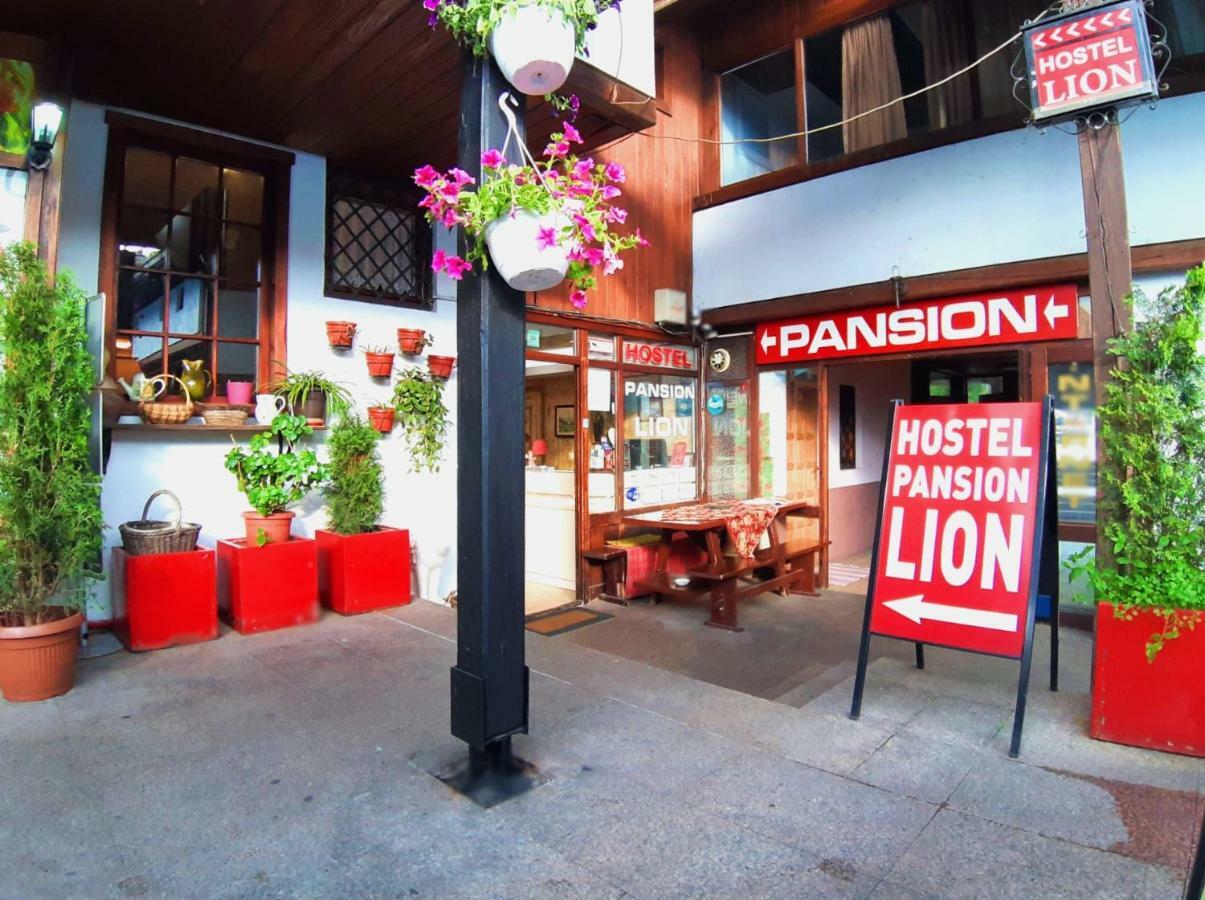 Hostel Pansion Lion Sarajevo Buitenkant foto
